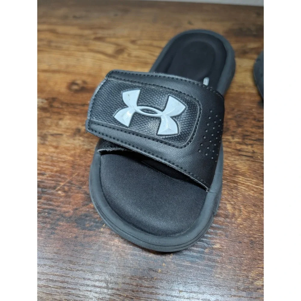 Under Armour Ignite VI Slides Black Silver 4D Foam Sandals 1287320-001 Youth 3Y
